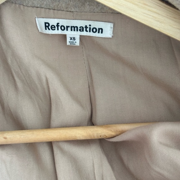 Reformation Coat - Picture 5 of 8